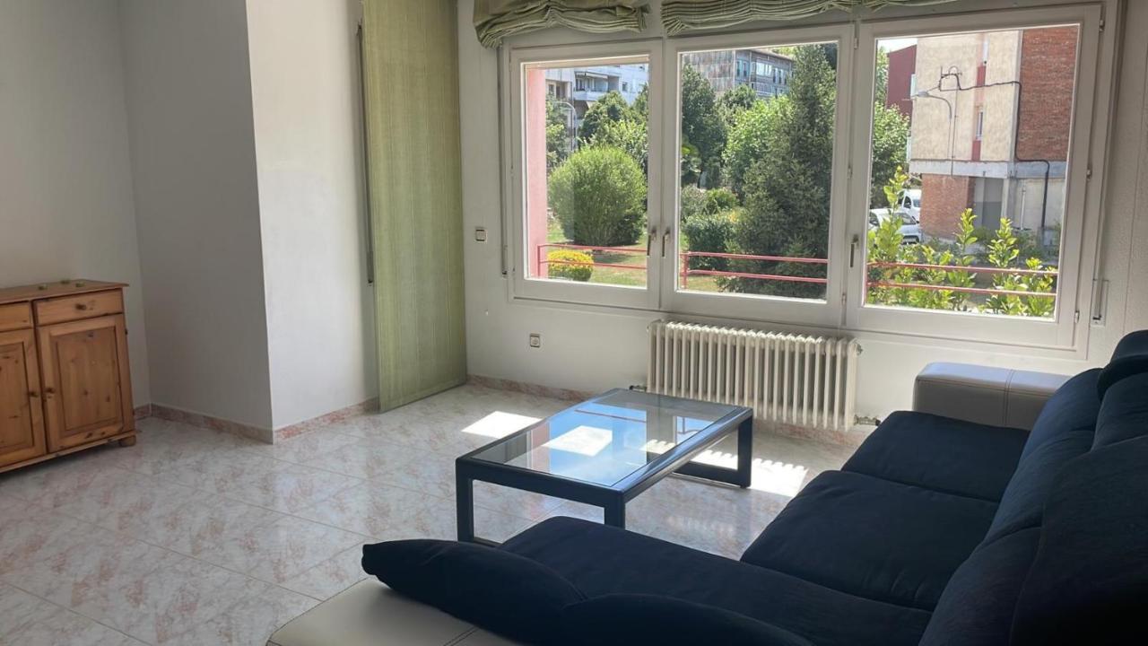 Apartmán Apto. Grande, Luminoso Y Centrico Olot Exteriér fotografie